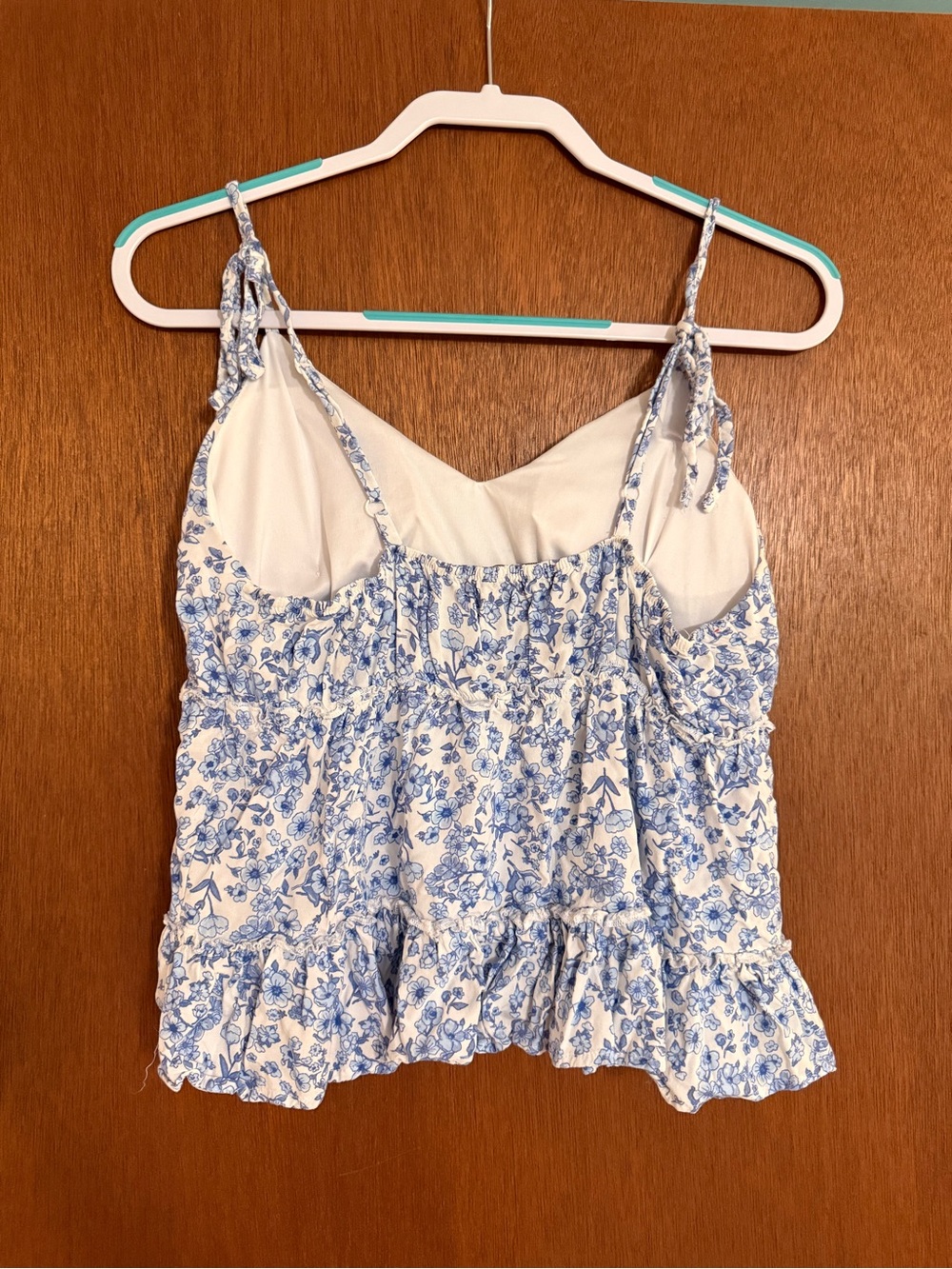 Almost Famous White & Blue Floral Tiered Cami - Picture 2 of 3